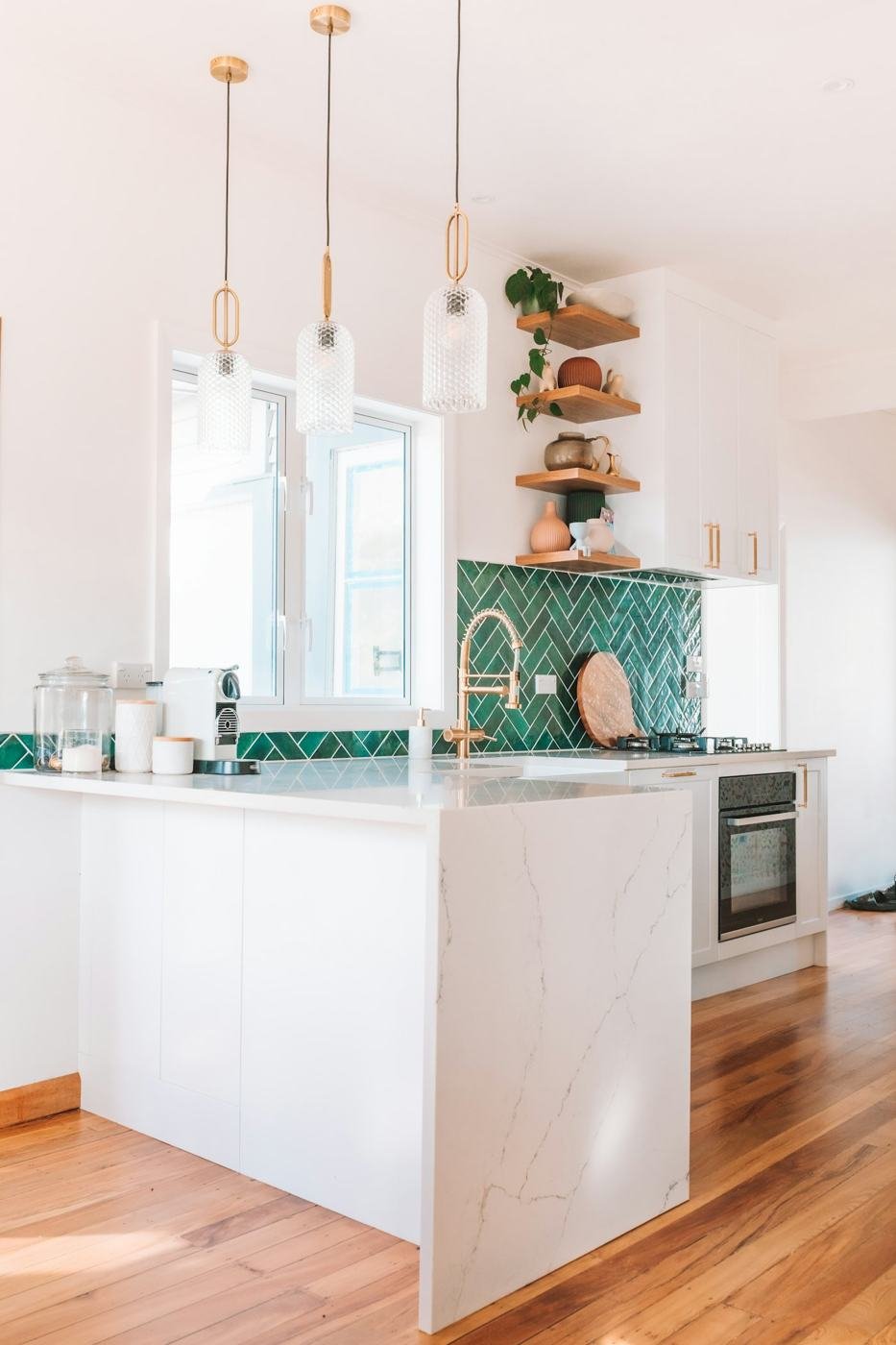 Kitchen island with veined countertop